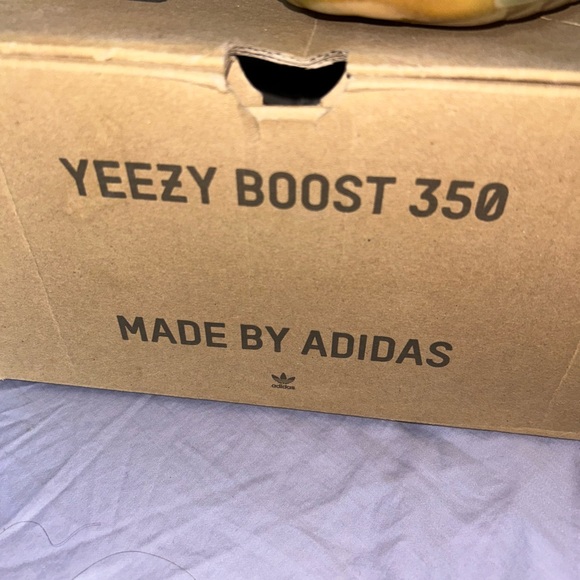 Yeezy Boost 350 - Picture 6 of 8